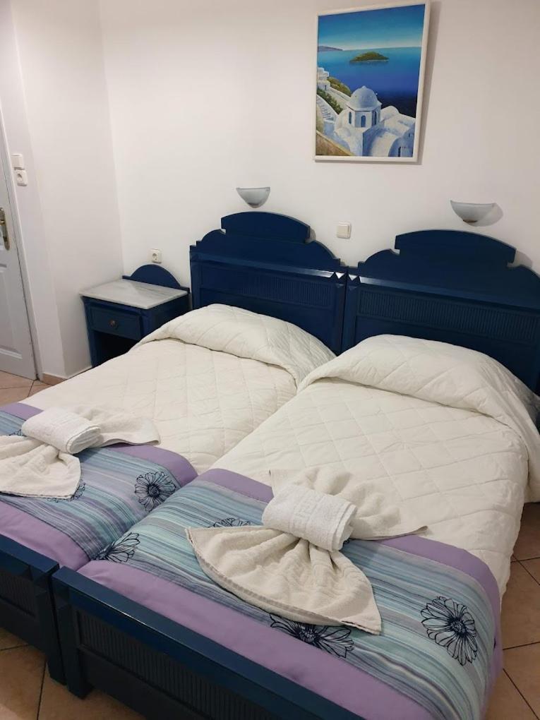 B Suites Fira  Room photo