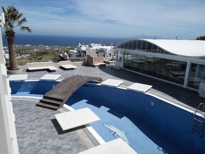 B Suites Fira  Exterior photo