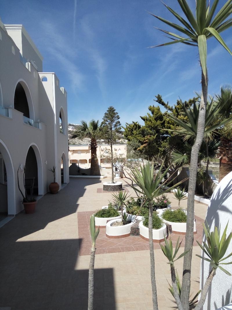 B Suites Fira  Exterior photo